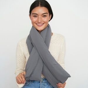 SHACI Puffer Scarf New in packaging